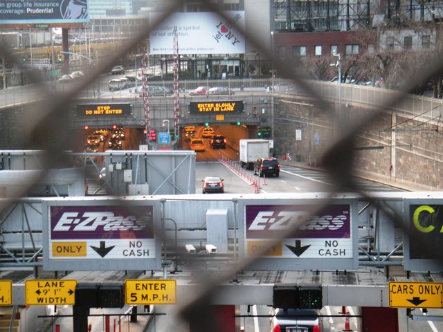 Queens entrance to Midtown Tunnel
